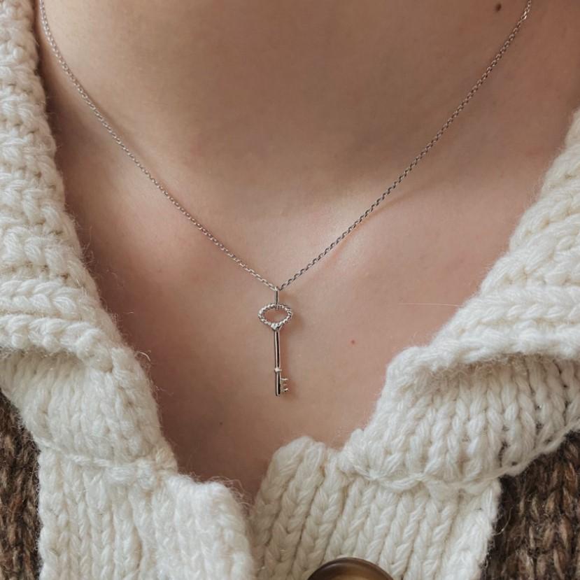 18k Gold Plated Heritage Key Pendant Necklace