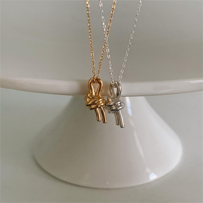 18k Gold Plated Knot Necklace
