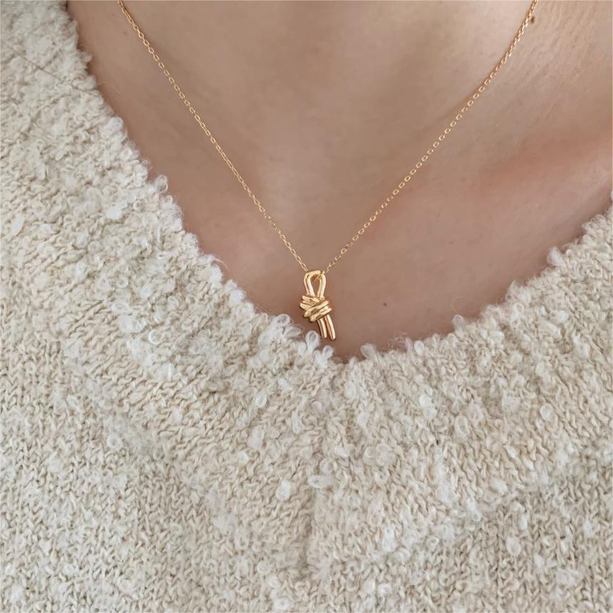 18k Gold Plated Knot Necklace